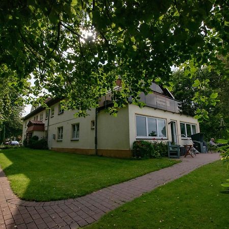 Gasthaus Zum Frohsinn Bosau Exterior foto